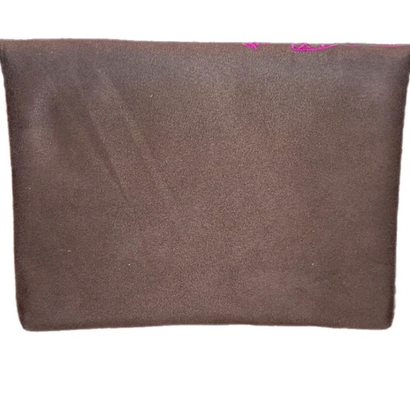 Velour suede like feel clutch with leaves on the front.  New w/o tag. - Picture 4 of 4